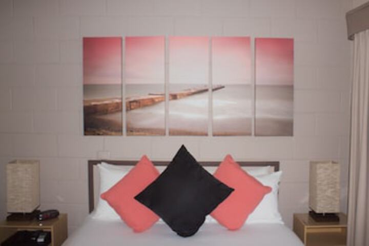 Palm Beach Accommodation