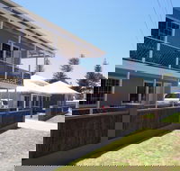 Clearwater Motel Apartments - Palm Beach Accommodation