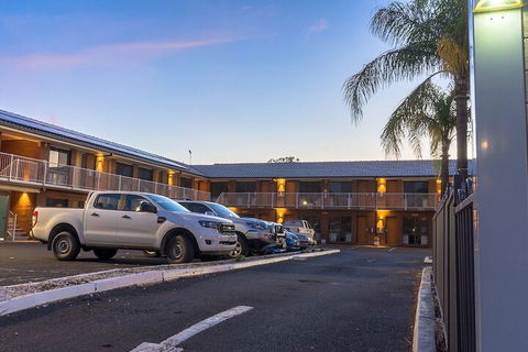 The Palms Motel Dubbo - Palm Beach Accommodation 2