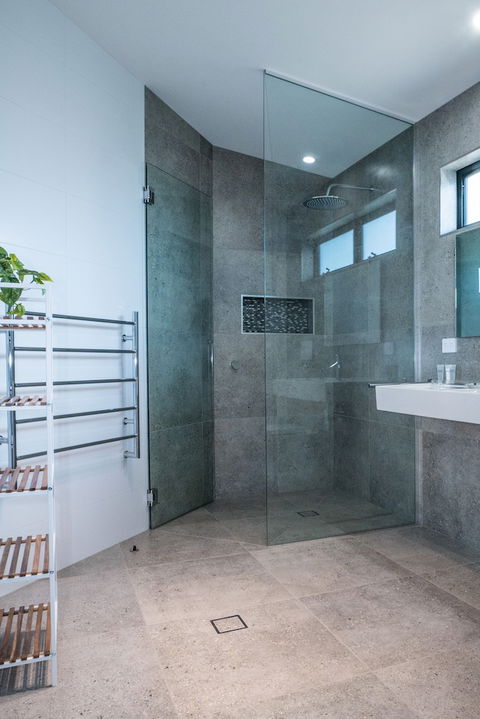 At The Bay - Palm Beach Accommodation 4