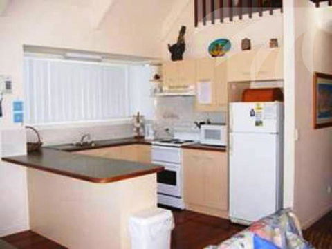 Affordable Twin Peaks 2 - Palm Beach Accommodation 6