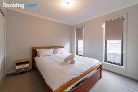 Averys Retreat - Palm Beach Accommodation 0