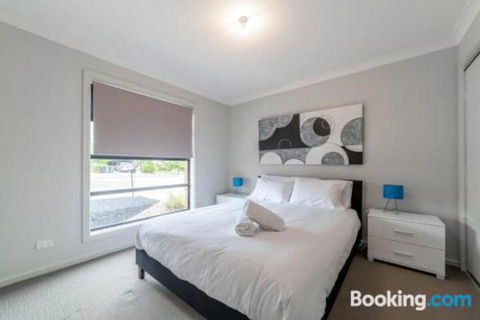 Averys Retreat - Palm Beach Accommodation 3