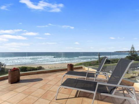 Aqua Shores Penthouse - Palm Beach Accommodation 5