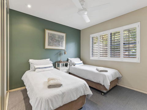Aqua Shores Penthouse - Palm Beach Accommodation 6