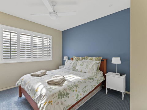 Aqua Shores Penthouse - Palm Beach Accommodation 2