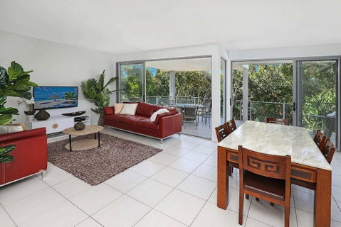 Northshor-Ultimate Beach House - Palm Beach Accommodation 2