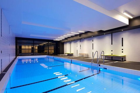 A Modern & Central Apt With Beautiful City Views - Palm Beach Accommodation 6