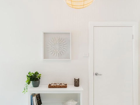 C A L M At Beautiful Shoal Bay - Palm Beach Accommodation 3