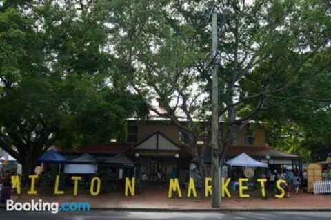 3br Stylish Apt CBD River & City Views SpaSaunaPoolWIFINetflix - Palm Beach Accommodation 2