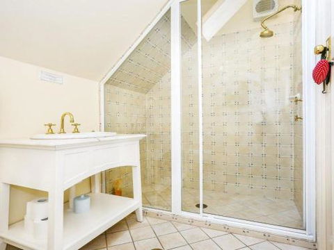 LAVENDER COTTAGE Alpine Southern Highlands 4pm Check Out Sundays - Palm Beach Accommodation 1