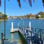 April 19 4 Bedroom Home On Canal With Pool Pontoon Aircon & WiFi! - Palm Beach Accommodation 0