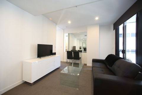 Arena On The Beach - Palm Beach Accommodation 6