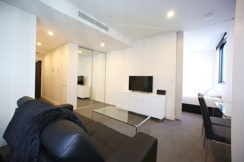 Arena On The Beach - Palm Beach Accommodation 4