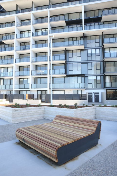 Arena On The Beach - Palm Beach Accommodation 3