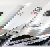 Brand New Home - 10min to Beach  Torquay - Palm Beach Accommodation