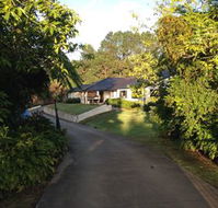 Boambee Retreat - Palm Beach Accommodation