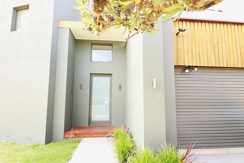 Break Point - Palm Beach Accommodation 0