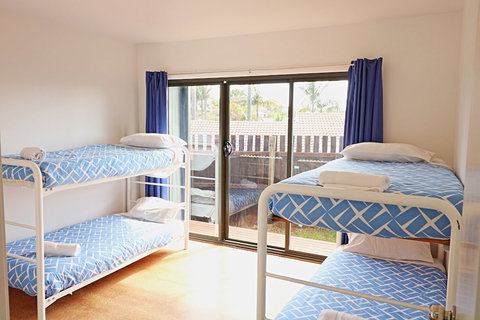 Break Point - Palm Beach Accommodation 2