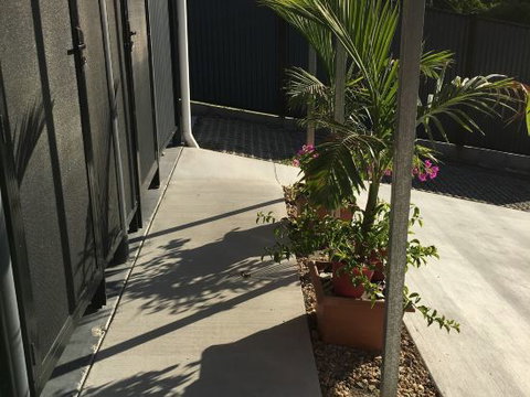 Westside Storey - Palm Beach Accommodation 5
