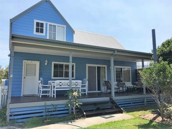Kookaburra Cottage At Hat Head - Palm Beach Accommodation 0