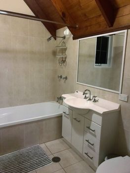 Kookaburra Cottage At Hat Head - Palm Beach Accommodation 3