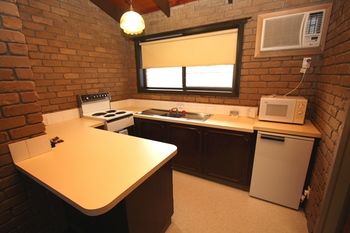 Comfort Inn Goldfields - Palm Beach Accommodation 3