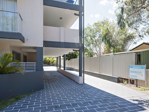 Shoal Bay Beachclub Apartments - Palm Beach Accommodation 3