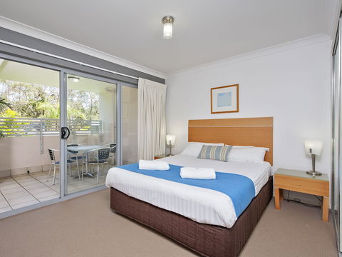 Shoal Bay Beachclub Apartments - Palm Beach Accommodation 6