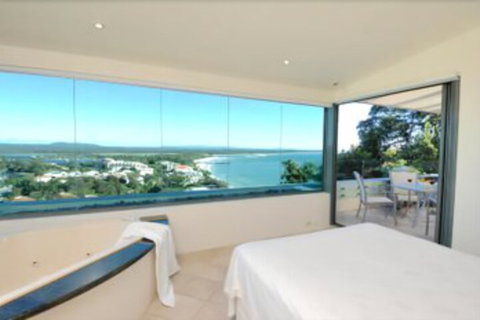 No 1 In Hastings Street - Palm Beach Accommodation 6