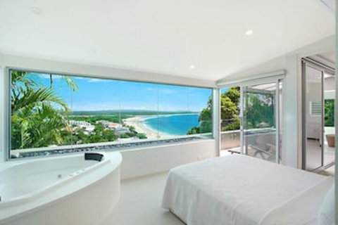 No 1 In Hastings Street - Palm Beach Accommodation 0