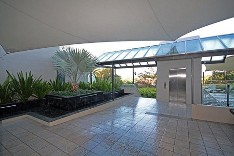 No 1 In Hastings Street - Palm Beach Accommodation 2