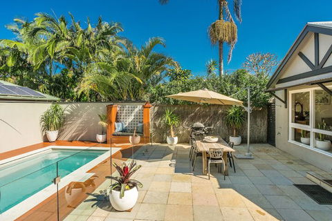 A PERFECT STAY - 3 Little Pigs - Palm Beach Accommodation 6