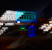 White Lanterns Motel - Palm Beach Accommodation