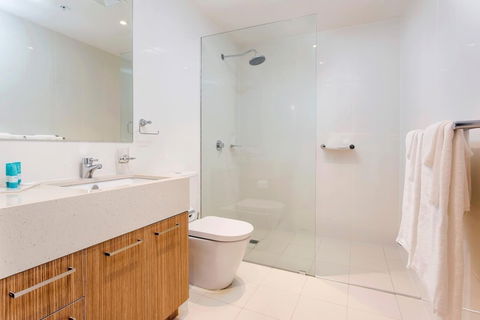 Astra Apartments Adelaide - Palm Beach Accommodation 5