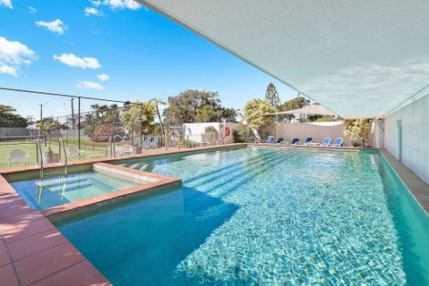 Elouera Tower Beachfront Apartments - Palm Beach Accommodation 4