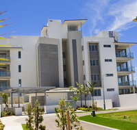 White Shells Luxury Apartments - Palm Beach Accommodation