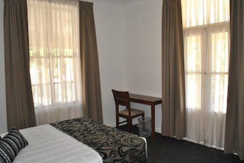 Heritage River Motor Inn - Palm Beach Accommodation 7