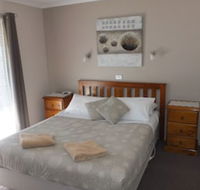 Lakes Entrance Country Cottages - Palm Beach Accommodation