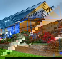 Tropixx Motel  Restaurant - Palm Beach Accommodation