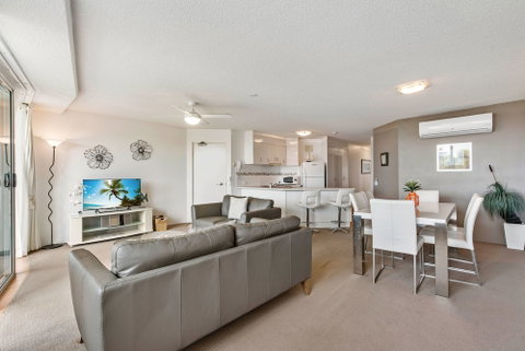Sailport Mooloolaba Apartments - Palm Beach Accommodation 6