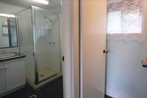 Gallery Motel - Palm Beach Accommodation 5