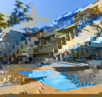 The Bluff Resort Apartments - Palm Beach Accommodation