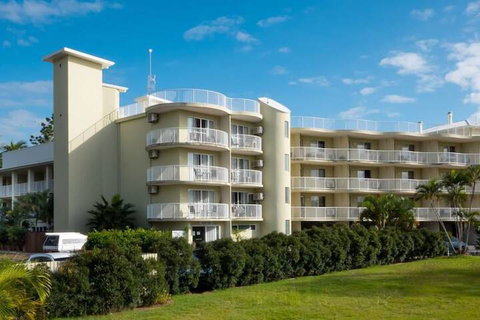 Cabarita Lake Apartments - Palm Beach Accommodation 1