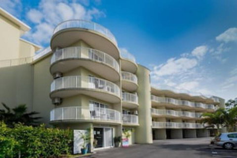 Cabarita Lake Apartments - Palm Beach Accommodation 0
