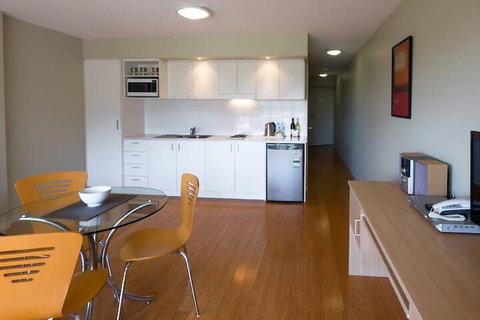 Cabarita Lake Apartments - Palm Beach Accommodation 4