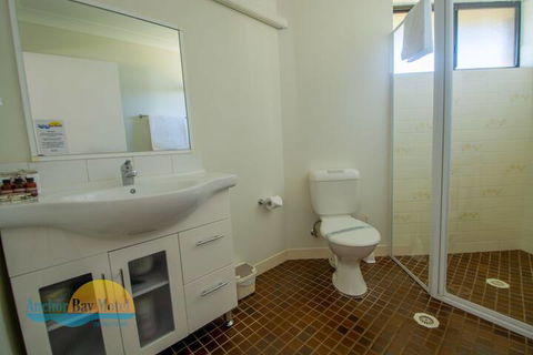 Anchor Bay Motel - Palm Beach Accommodation 7