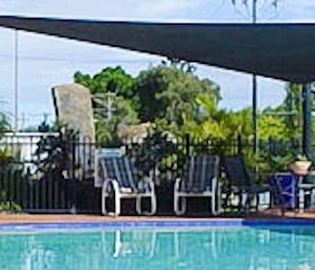 Aza Motel - Palm Beach Accommodation 5