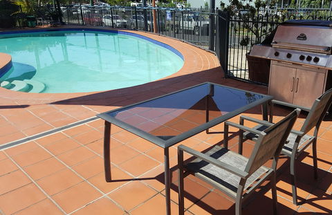 Aza Motel - Palm Beach Accommodation 4