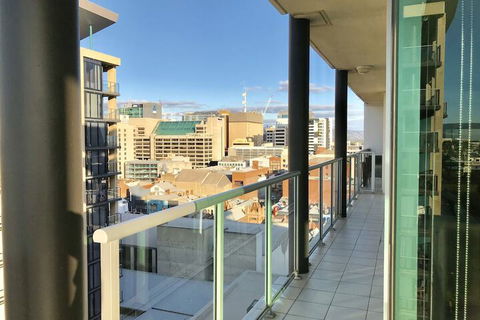 Adelaide DressCircle Apartments North Terrace - Palm Beach Accommodation 2